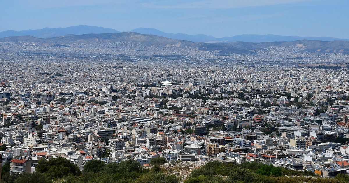 Πανοραμική θέα της Ηλιούπολης από τον Υμηττό